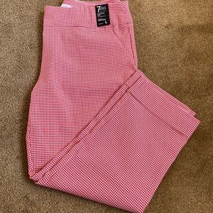 NEW YORK & CO Red and White Cropped Pants (NWT)